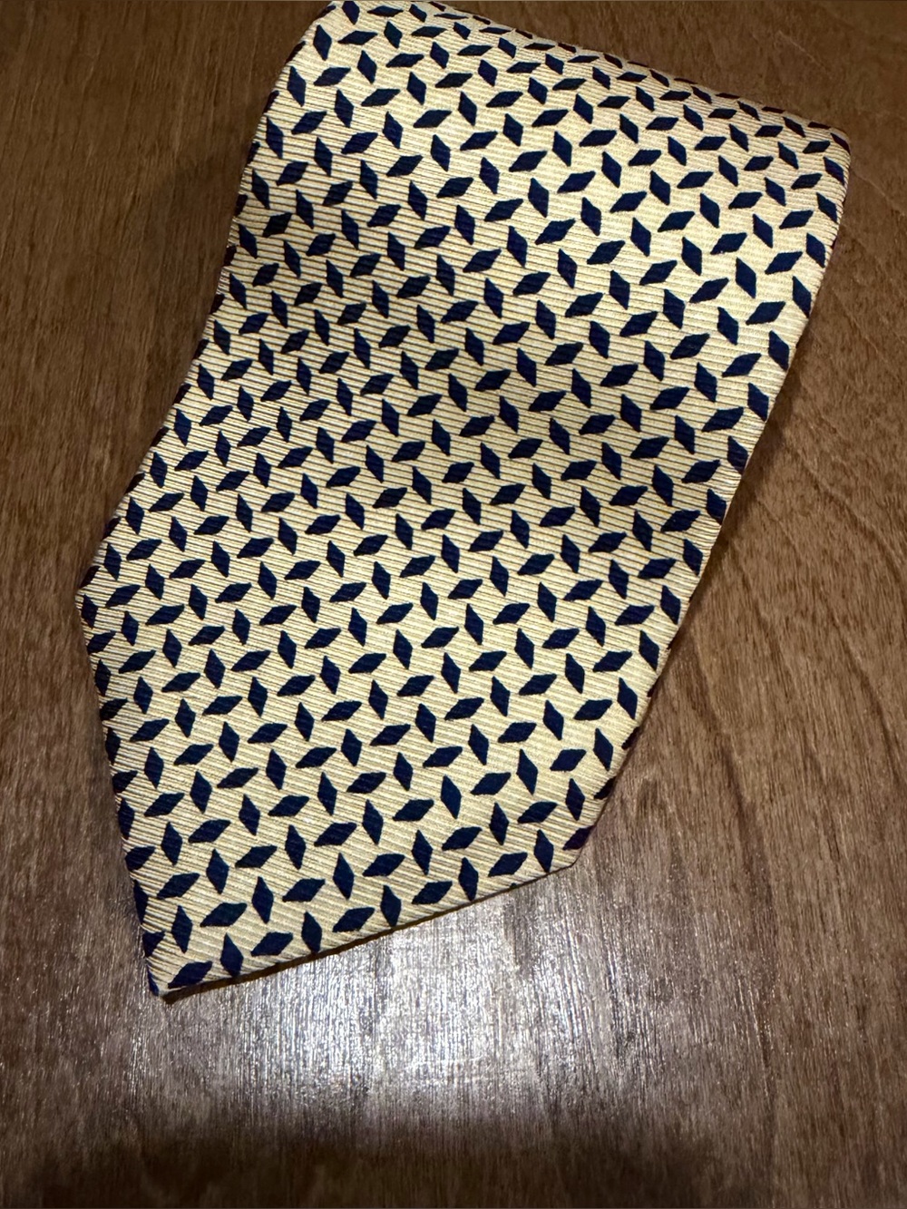 Lauren Ralph Lauren 100% Silk Tie Made in Italy Navy Geometric Hand
